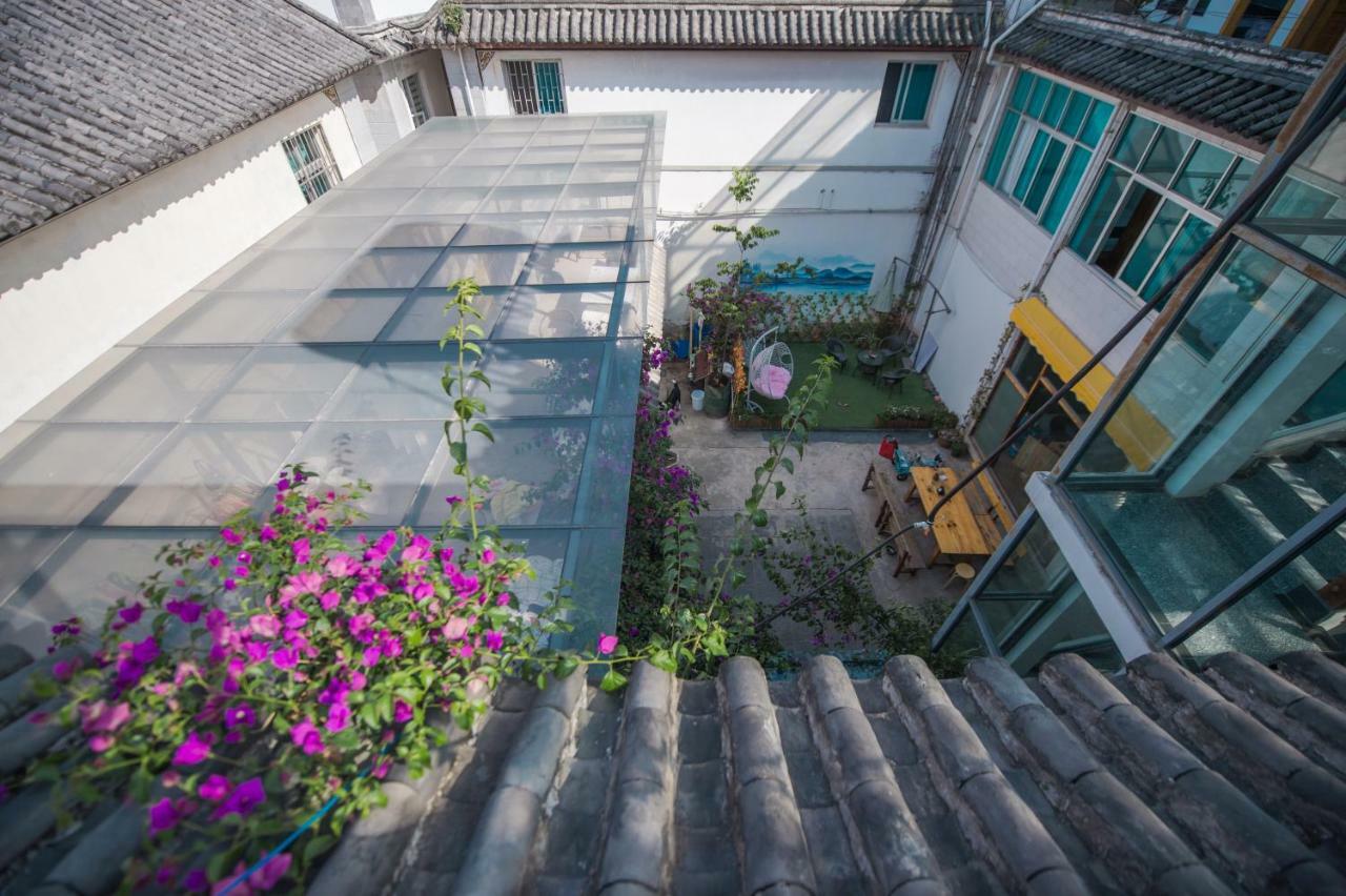 Dali Spring Field Hostel Exterior foto